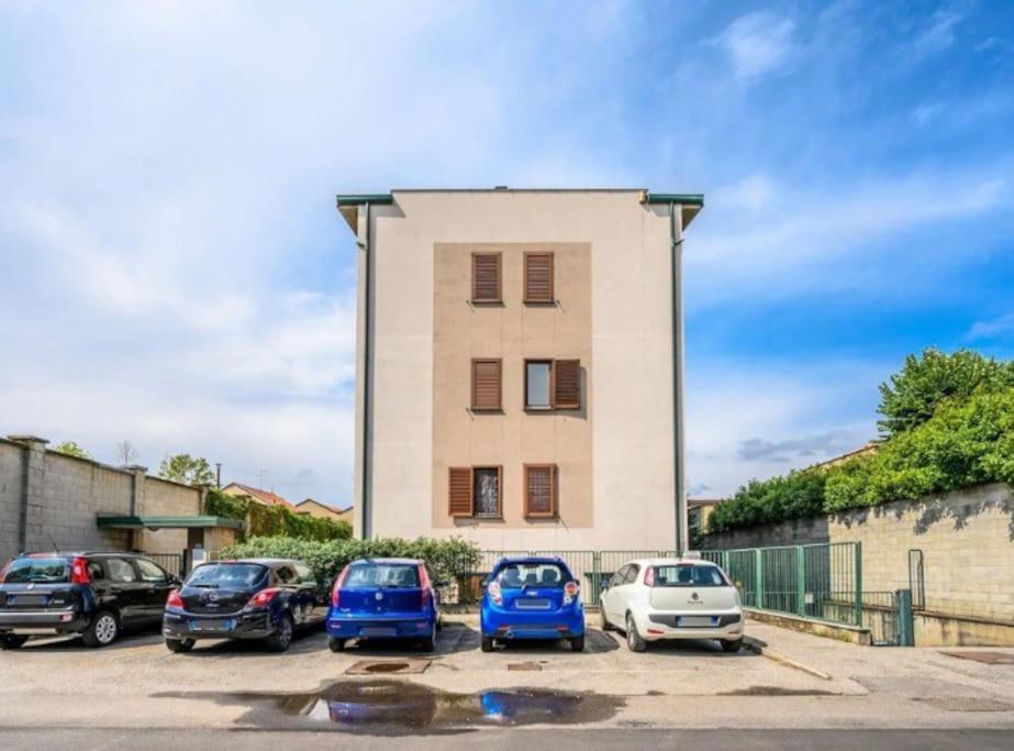 Casa Albertina Grazioso Appartamento Vicino Alla Stazione Monza Buitenkant foto